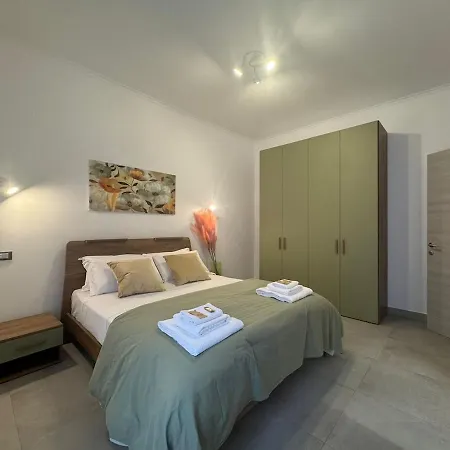 Grazia S Elegant Haven With Terrace Apartman Róma