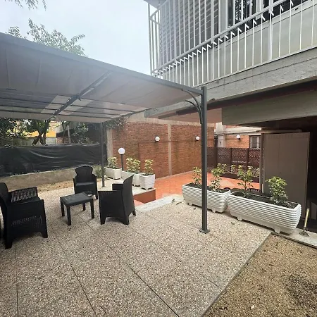 Grazia S Elegant Haven With Terrace Apartman Róma